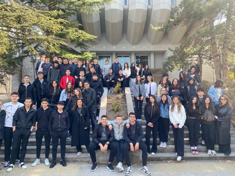 Maya Okulları Anadolu-Fen ve Teknoloji Lisesi 11. sınıf öğrencilerimizin..