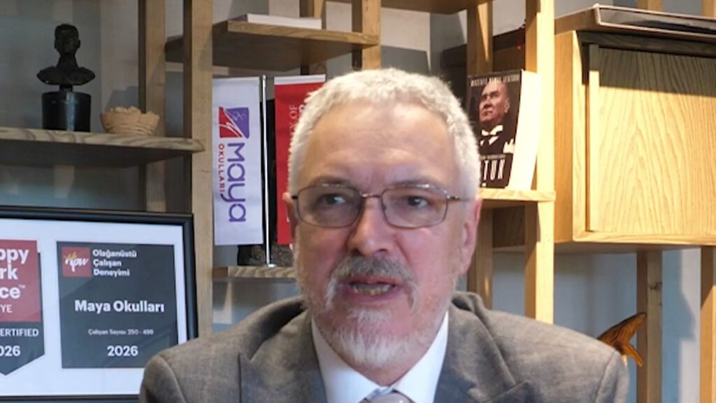Prof. Dr. James Lambert Maya Okulları'nda